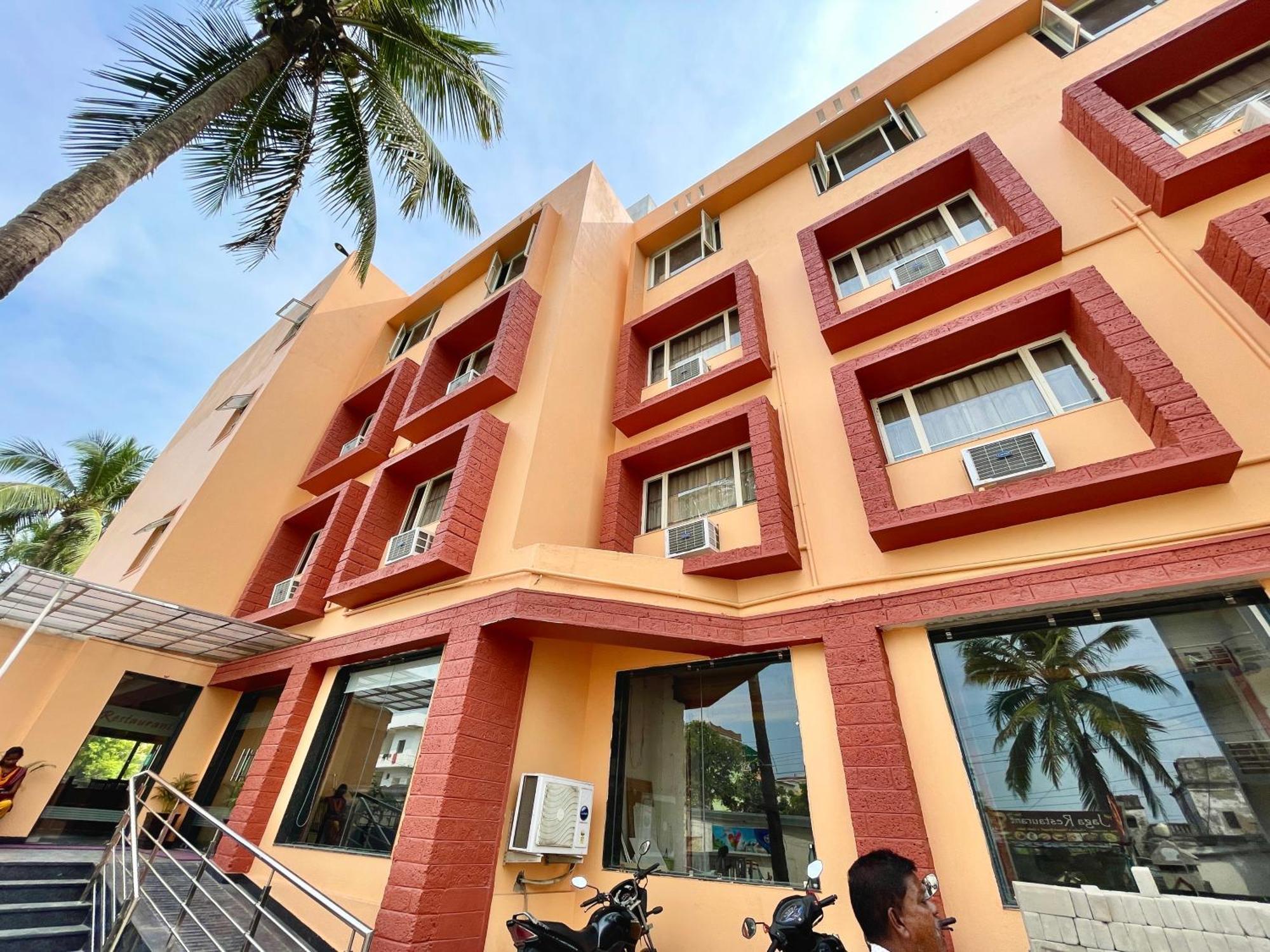 Hotel Rockbay, Puri Swimming-Pool, Near-Sea-Beach-And-Temple Fully-Air-Conditioned-Hotel With-Lift-And-Parking-Facility Exterior foto