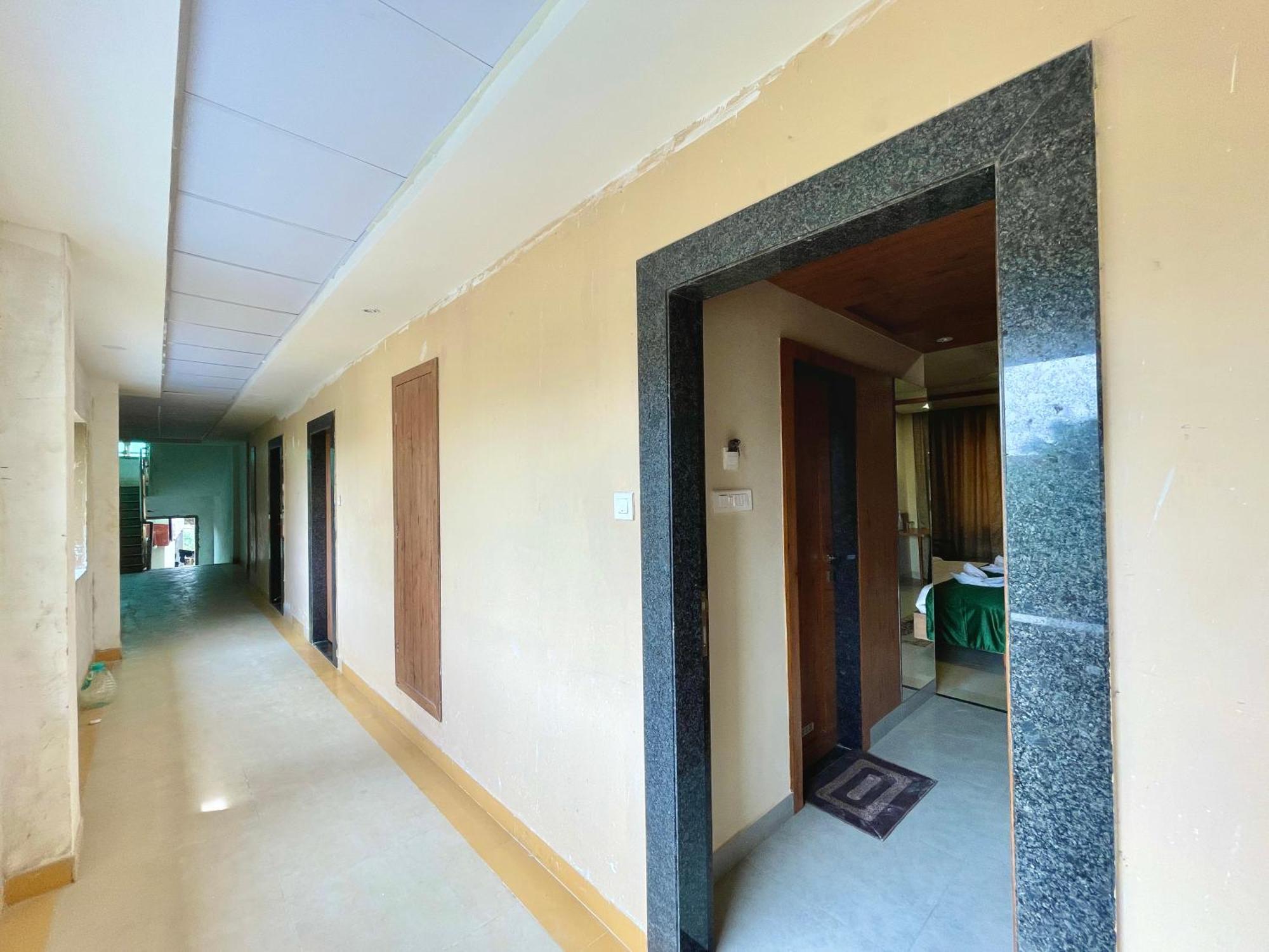 Hotel Rockbay, Puri Swimming-Pool, Near-Sea-Beach-And-Temple Fully-Air-Conditioned-Hotel With-Lift-And-Parking-Facility Exterior foto