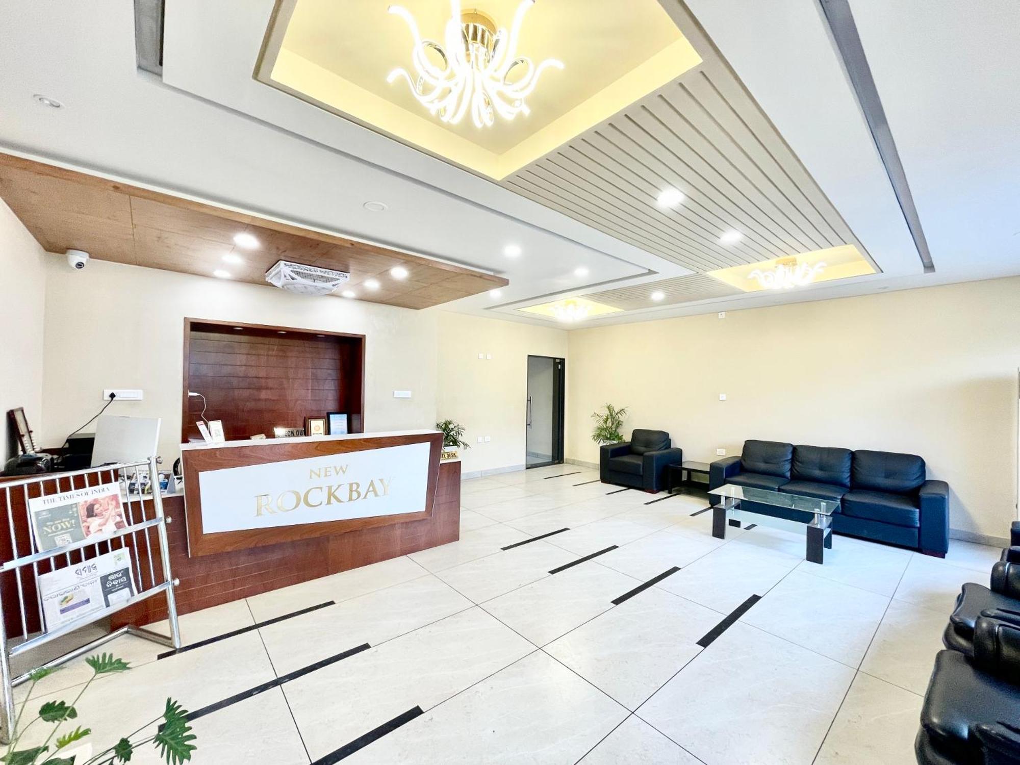 Hotel Rockbay, Puri Swimming-Pool, Near-Sea-Beach-And-Temple Fully-Air-Conditioned-Hotel With-Lift-And-Parking-Facility Exterior foto