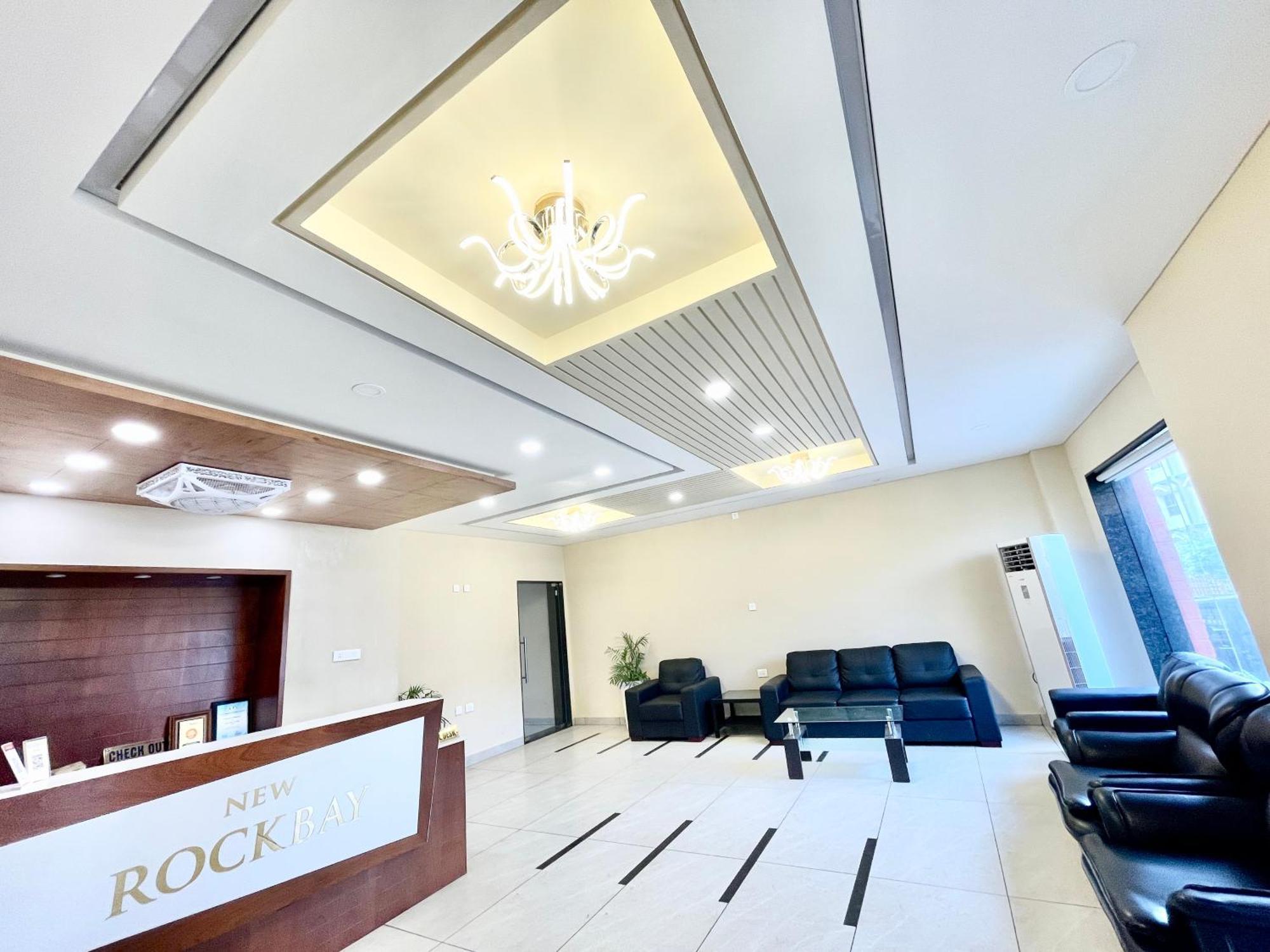 Hotel Rockbay, Puri Swimming-Pool, Near-Sea-Beach-And-Temple Fully-Air-Conditioned-Hotel With-Lift-And-Parking-Facility Exterior foto