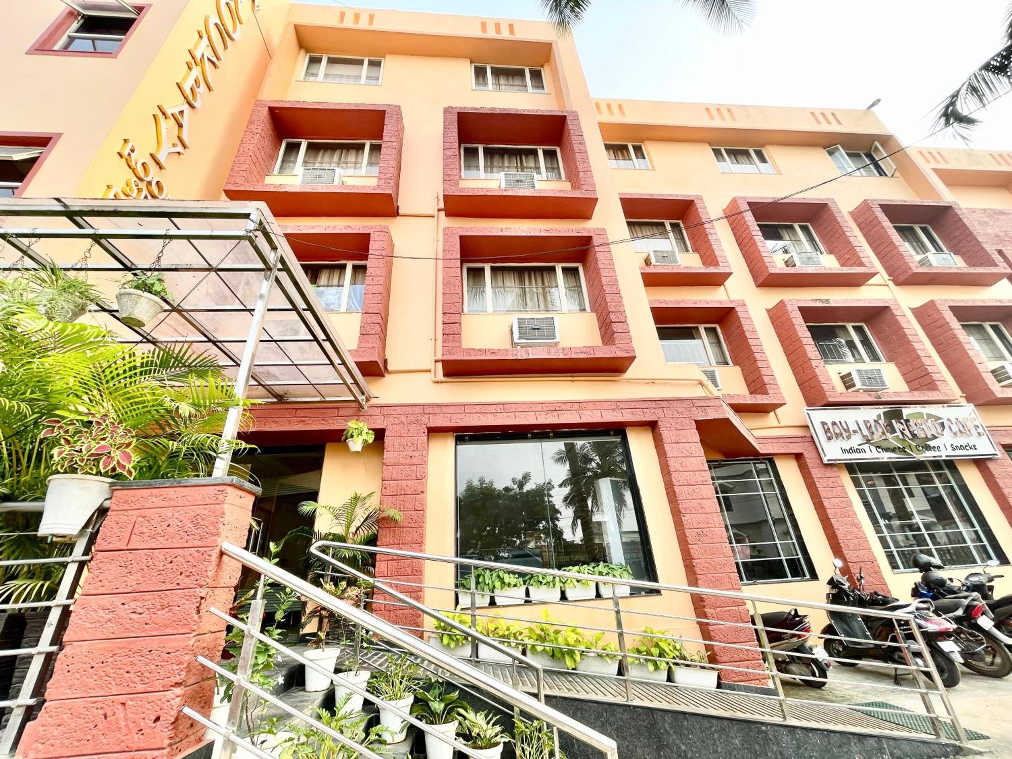Hotel Rockbay, Puri Swimming-Pool, Near-Sea-Beach-And-Temple Fully-Air-Conditioned-Hotel With-Lift-And-Parking-Facility Exterior foto