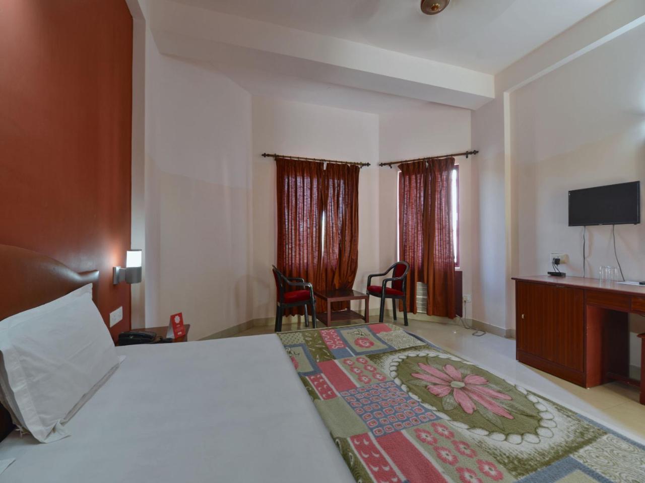 Hotel Rockbay, Puri Swimming-Pool, Near-Sea-Beach-And-Temple Fully-Air-Conditioned-Hotel With-Lift-And-Parking-Facility Exterior foto